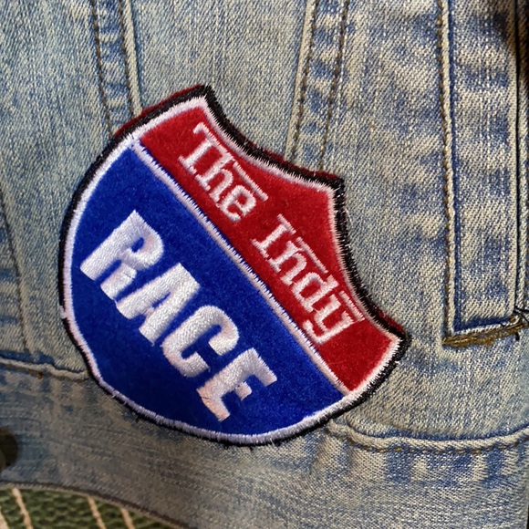 Jean jacket with car racing patches - Picture 10 of 10